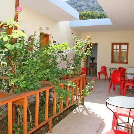 Litsa Efi Apartment